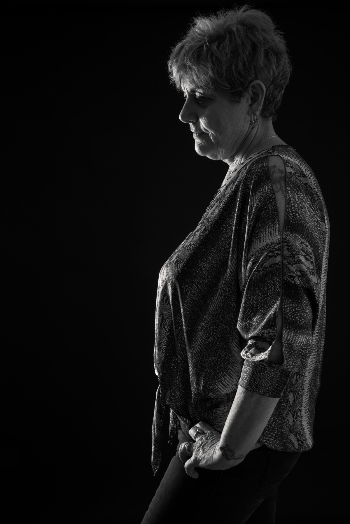 portrait femme studio clair obscur